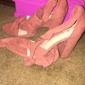 Never worn JustFab heels